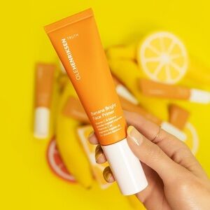 MSRP$40 | OLEHENRIKSEN Banana Bright Face Primer